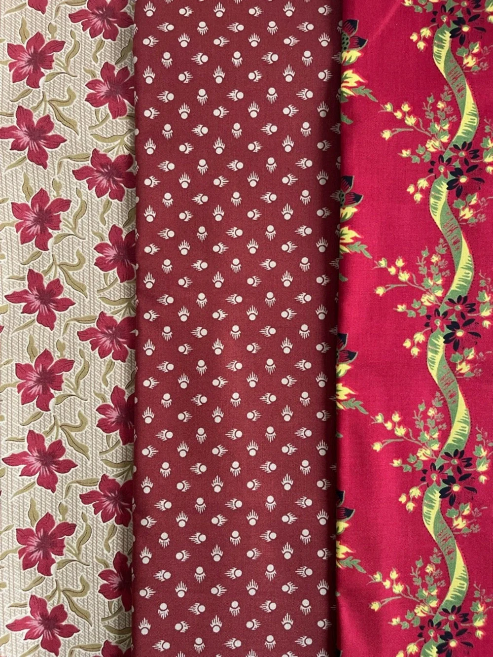🧵$10 OFF $30✨ Cotton Quilting Fabric Red Floral Bundle Remnants